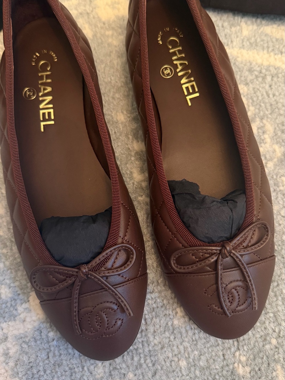 CHANEL Brown Quilted CC Logo Ballet Flats 26B NEW Size 38 - Picture 2 of 4